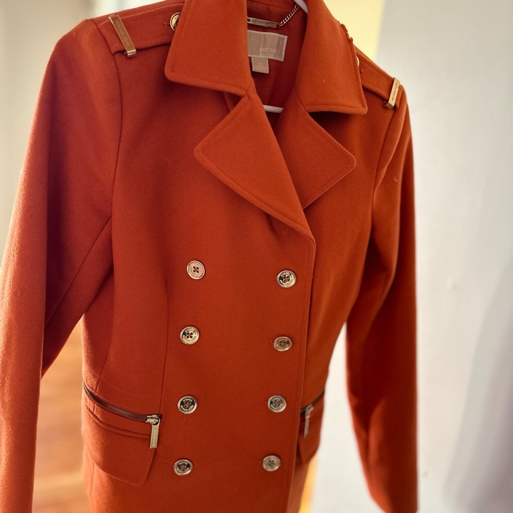 Michael Kors Peacoat size small. Beautiful bright orange color with gold buttons